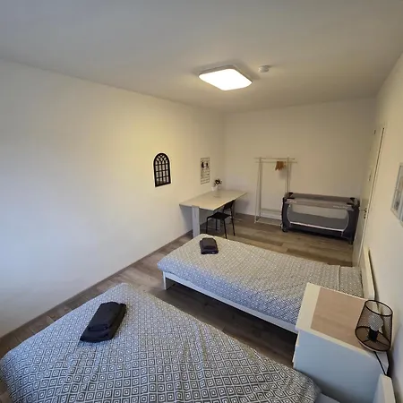 Doppelzimmer Fuer Bis Zu 4 Personen - 4 Og * Duisburg