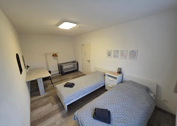 Kwatera prywatna Doppelzimmer Fuer Bis Zu 4 Personen - 4 Og *